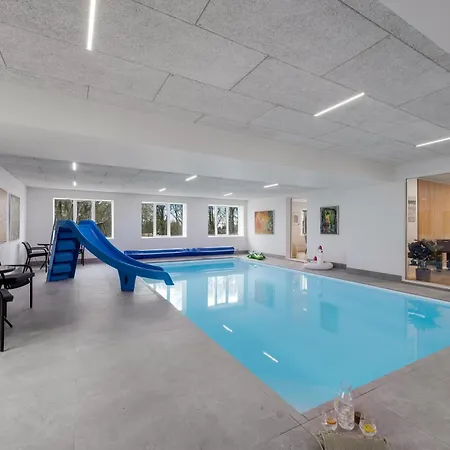 Exclusive Pool Houseconference Center With Gymnasium Erslev